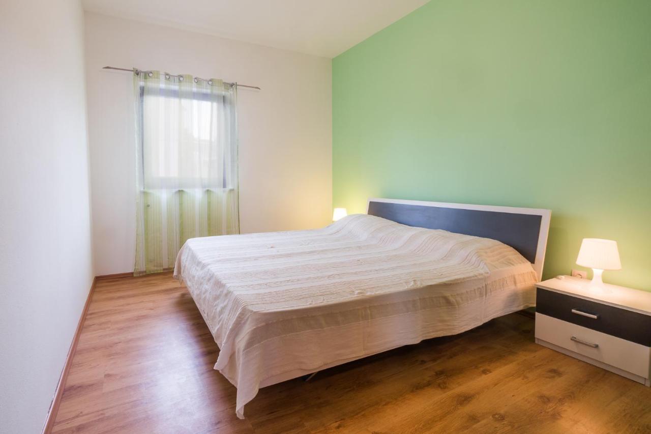 Apartment Lili Pula